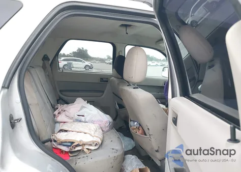 2011 Ford Escape Xlt from USA, damaged, VIN 1FMCU0D74BKA87669